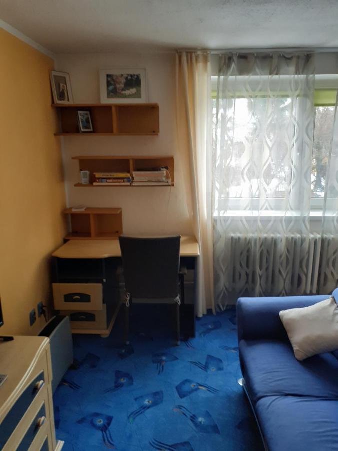 Rd Cerncin Bucovice Apartment Bagian luar foto